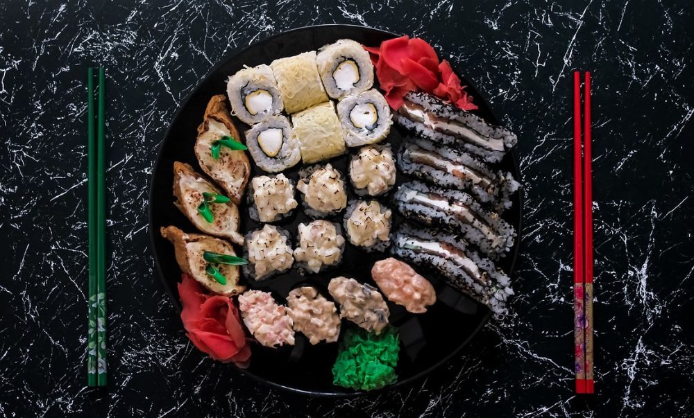 veggie sushi rolls